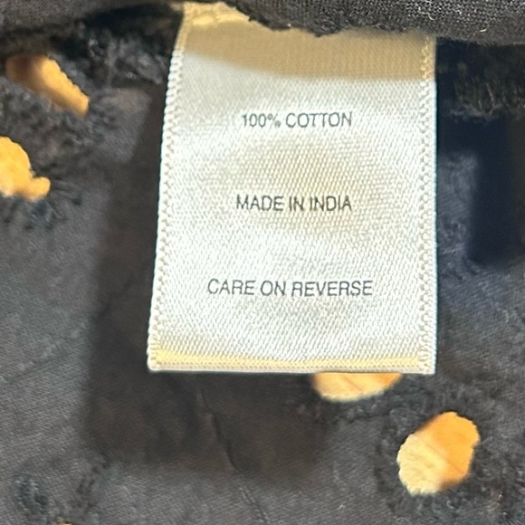 New York & Co Blake Eyelet 3/4 Sleeve Top - Picture 6 of 11